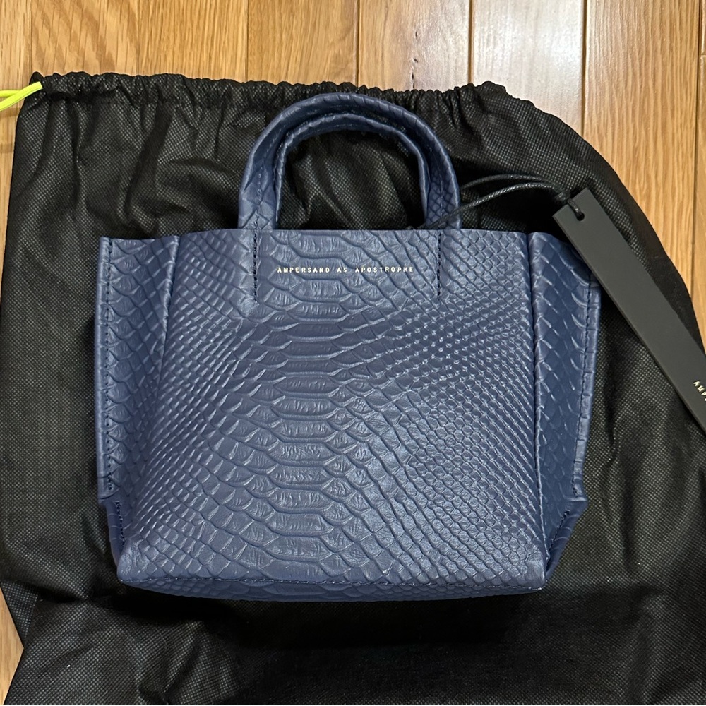 Ampersand As Apostrophe Navy Python Mini Tote NWT - Picture 4 of 6